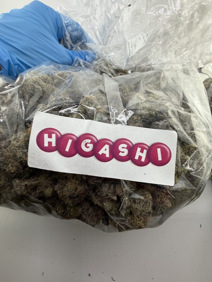 Smacking420's tweet image. Higashi 
License designer indoors
Last 88 grams 
270$