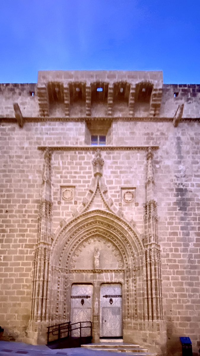 Hola, Xàbia! Hui a les 21:00 hores a la impresionant església de Sant Bertomeu, #MareTerra, fauna y flora per a piano 🎶🐝🌿 Un concert comentat amb repertori de compositors i compositores que es van inspirar en elements de la Natura 🦆🌷Entrada lliure!