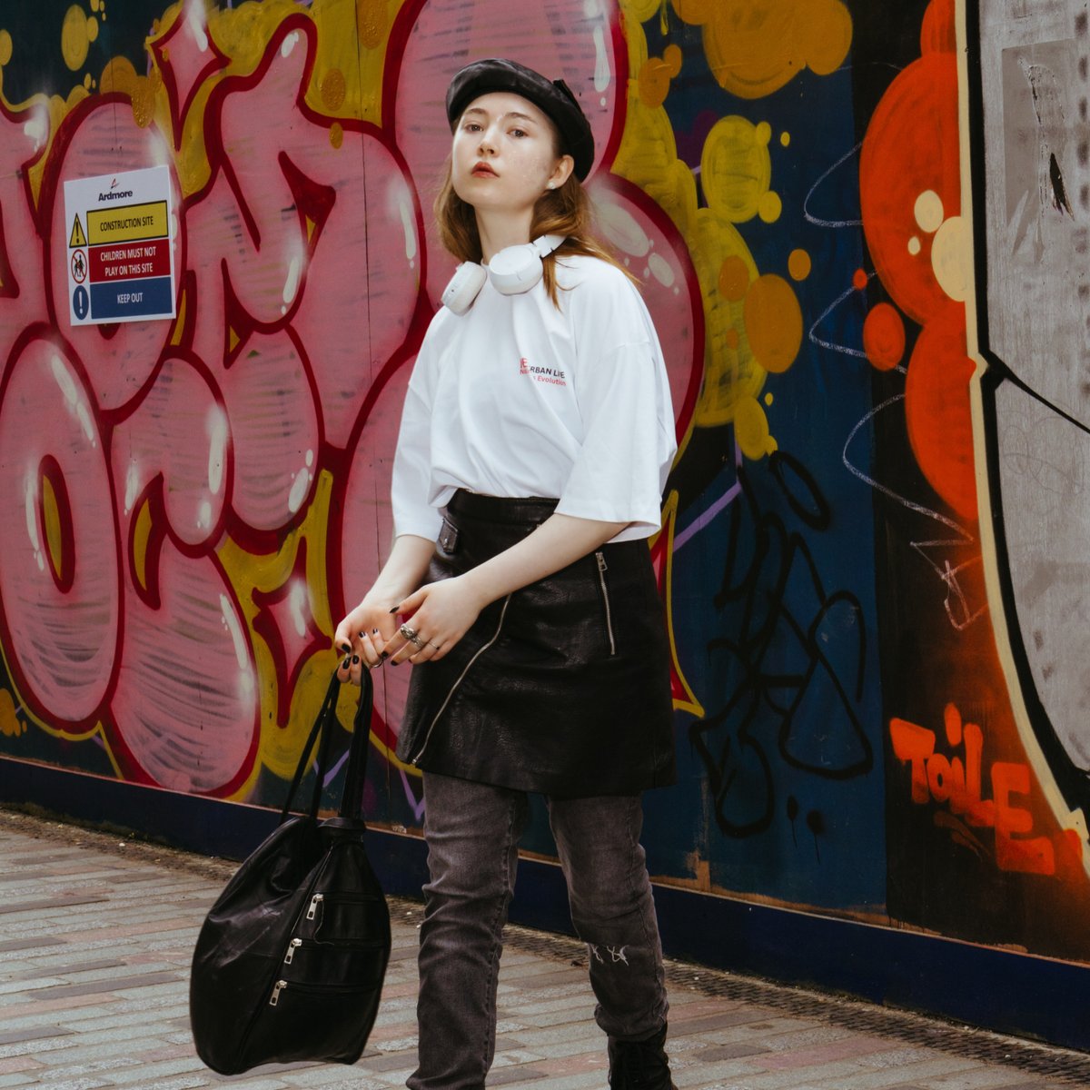 NE_Cltd's tweet photo. Elevate your street style! 🌟 Check out our exclusive collection that merges culture and creativity. Don’t miss out on the freshest looks! 👟✨ Visit us at https://t.co/NpjD03tr4Z #StreetStyle #FashionTrends #NolimitsEvolution https://t.co/a307v79Ik4