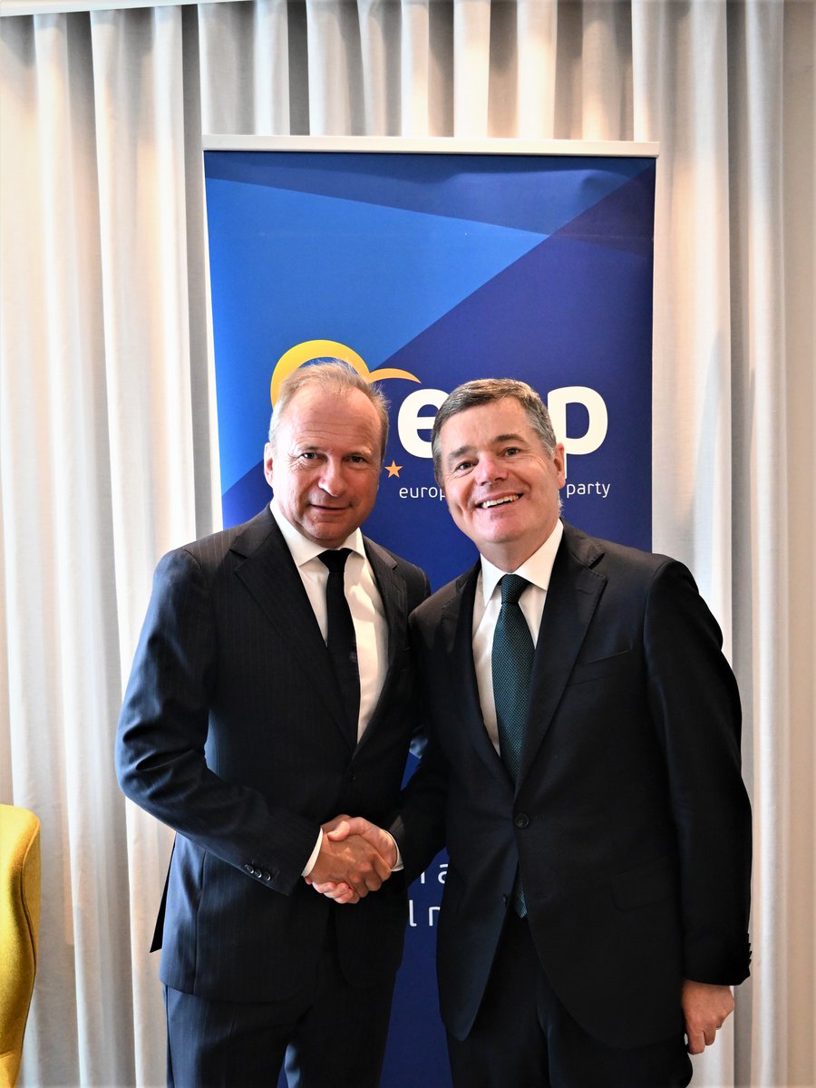 Gilles Roth (@rothgilles) on Twitter photo Congratulations to <a href="/Paschald/">Paschal Donohoe</a> on your reelection as President of the Eurogroup.
Your steady leadership and commitment to European unity continue to inspire confidence across the euro area. Looking forward to continued collaboration in shaping a strong and resilient eurozone. 🇪🇺👏 Congratulations to <a href="/Paschald/">Paschal Donohoe</a> on your reelection as President of the Eurogroup.
Your steady leadership and commitment to European unity continue to inspire confidence across the euro area. Looking forward to continued collaboration in shaping a strong and resilient eurozone. 🇪🇺👏