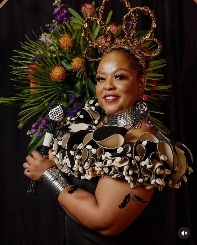 The Platinum Club (@platinumclub_) on Twitter photo .<a href="/CarolOfori/">CAROL PULI MAPULA OFORI</a> turned heads with THREE 🔥 looks at the Hollywoodbets Durban July. Read more about the inspiration behind the looks via <a href="/footnotesza/">FootNotes.</a> today 🤩 footnotes.co.za/carol-ofori-br… .<a href="/CarolOfori/">CAROL PULI MAPULA OFORI</a> turned heads with THREE 🔥 looks at the Hollywoodbets Durban July. Read more about the inspiration behind the looks via <a href="/footnotesza/">FootNotes.</a> today 🤩 footnotes.co.za/carol-ofori-br…