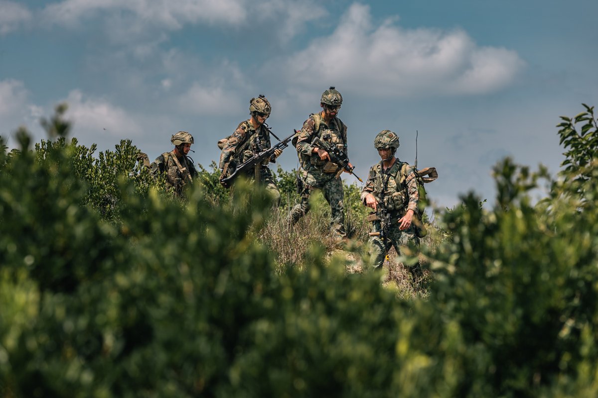kon_marine's tweet image. 🇳🇱 Zr.Ms. Johan de Witt, @korpsmariniers, en @Kon_Luchtmacht trainen met @NATO-partners 🇺🇸🇬🇧🇨🇦 aan de Amerikaanse oostkust. We oefenen amfibische operaties en vliegoperaties zodat we in een echte missie direct als één team kunnen handelen. #AtlanticAlliance25