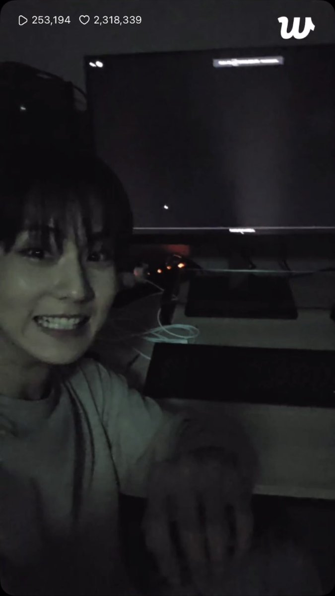 babymocoou's tweet photo. ㅋㅋㅋ 아니 존나커얍네 사귀자 https://t.co/hqOfzMKEq8