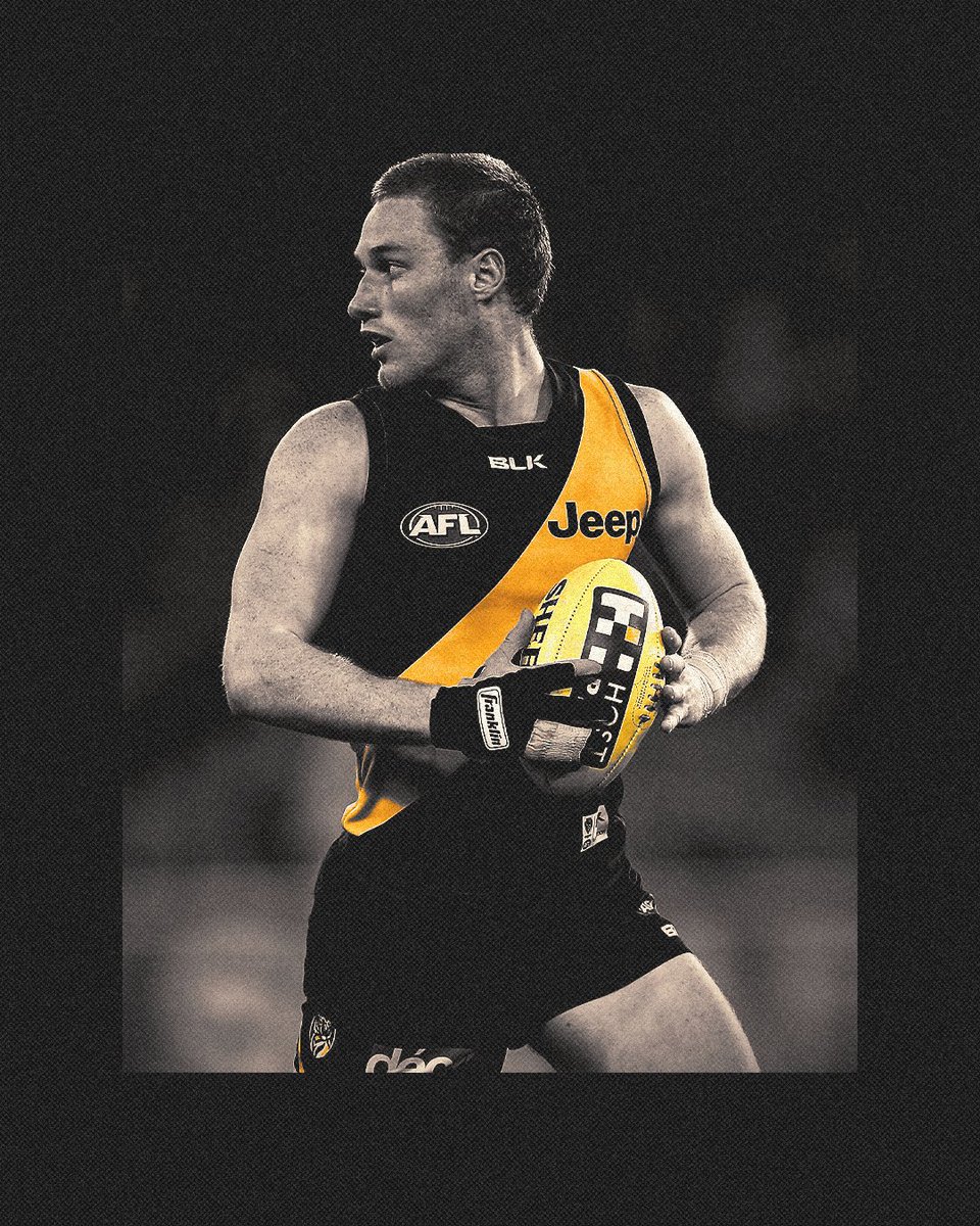 Richmond_FC's tweet photo. Nick Vlastuin: In Pictures 📸

A look back at Nick's many looks ahead of his 250th! https://t.co/2rlblOME40
