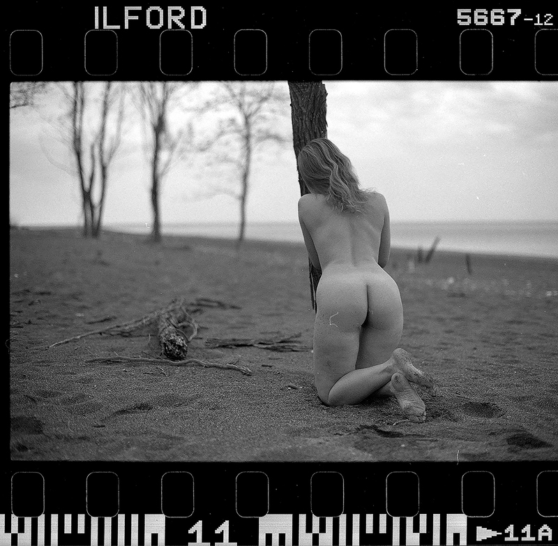 No Name Woman

Nikon F80 | Ilford Delta 400

All backstage HD  videos and HQ photos can be found on patreon.com/romansilentium

#NikonF80 #IlfordDelta400 #analog #naked #filmphotography #nude #sensually #artnude #artshare #nude #sensually #retronude