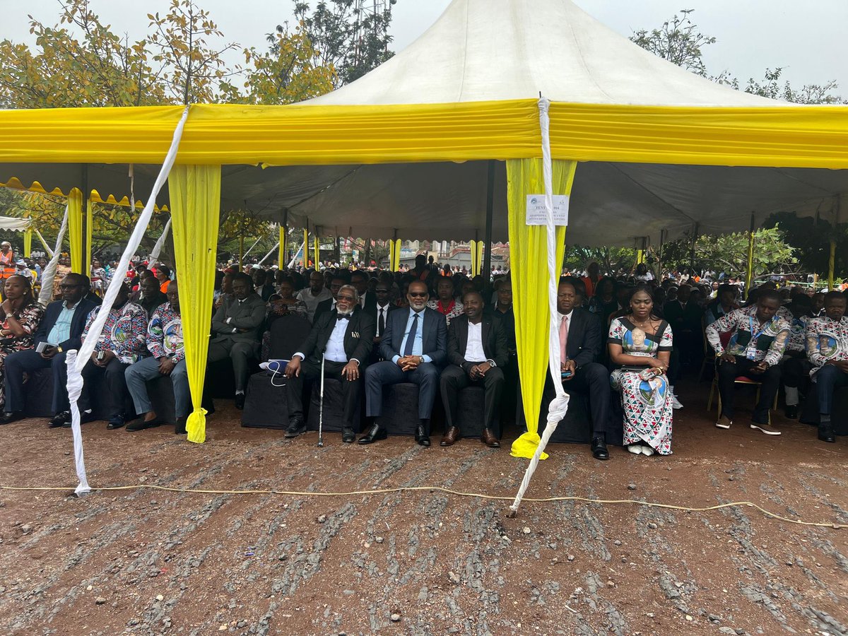 BZahinda's tweet photo. #RDC Marcellin #Chishambo,ancien gouverneur du Sud-Kivu, assiste à Goma, à la messe solennelle de translation du bienheureux Bwana  chui, plusieurs évêques venus d'autres villes du pays sont présents (@kabumba_justin)
Ni Bia Nguvu https://t.co/rduXnHueQn