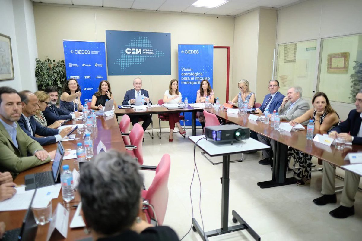 Reunidos el Patronato de la Fundación CIEDES en la Asociación de Empresarios de Málaga para aprobar las cuentas anuales, la memoria de actividades 2024 y revisar el estado del plan de actuación 2025 <a href="/malaga/">Ciudad de Málaga</a> <a href="/diputacionMLG/">Diputación de Málaga</a>