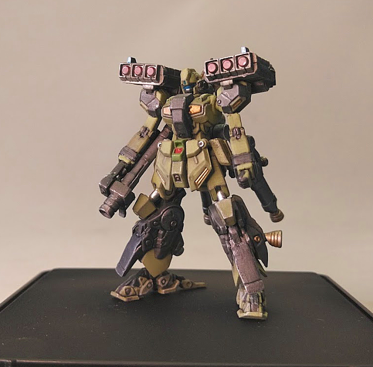 p3LERDLvZ6pjIOK's tweet image. 突然ですが・・ スタークジェガン・アーティファクトを製作 完成しました。 モニターに穴が開くぐらい hassyさん作品を参考にさせていただきました