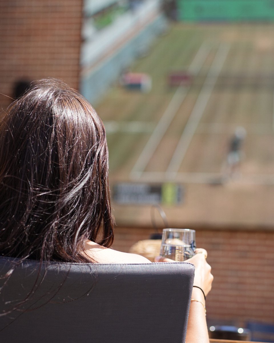 CamCountryClub's tweet image. Wimbledon on the Terrace 🍓🎾🍹

Strawberries and cream, Pimm’s on ice, and Centre Court on the big
screen

Join us for a perfect summer afternoon of tennis on the terrace
at The Cambridge Country Club

#PimmsOClock #StrawberriesAndCream #OutdoorEvents #CambridgeCountryClub