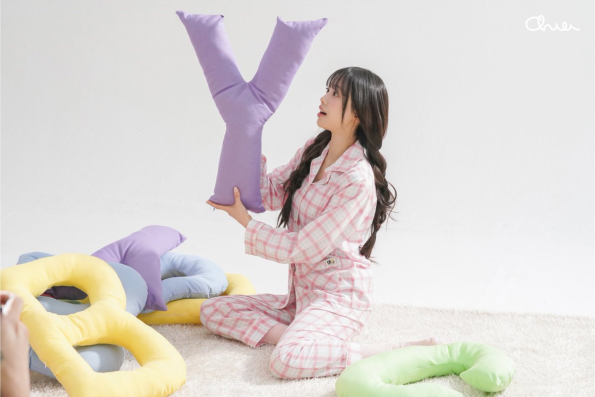 [📸]
#CHUUhind BYC 촬영 현장 비하인드

🔗weverse.io/chuu/media/2-1…

#CHUU #츄 #츄하인드