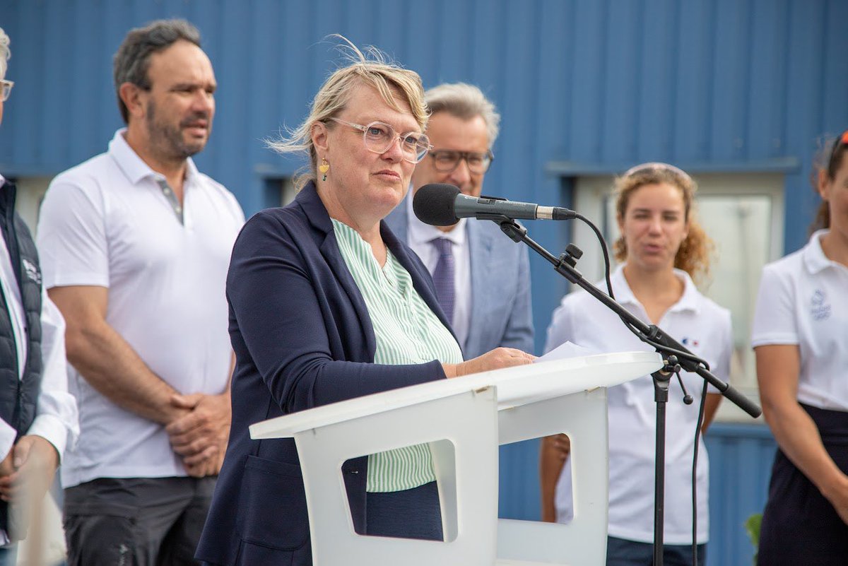 Objectif JO 2028 pour Albane Dubois de #Gravelines avec son équipière Chloé Revil de #LaBaule, toutes 2 au pôle 🇫🇷 de Marseille avec leur nouveau bateau, Forty Niners, parrainé par Guillaume Florent, 3ème en Finn au JO2008 et Anabelle Sala, présidente du club GGVLS !
<a href="/FFVoile/">FFVoile</a>