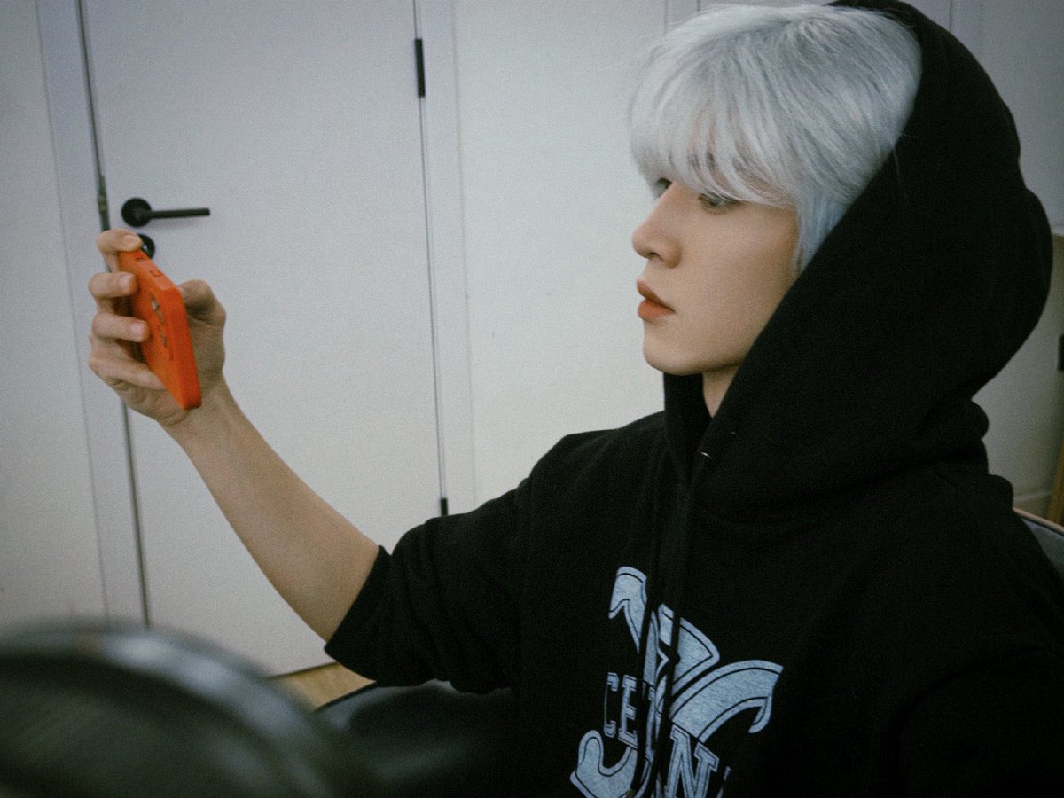 yortgu's tweet photo. 규목랑이 생각나요 https://t.co/4FthHrFOfM