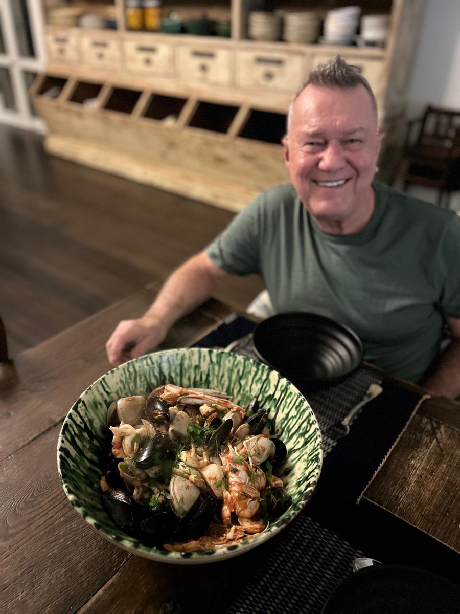 JimmyBarnes's tweet image. More than happy to play chief taster around here. Tonight it’s zuppa di pesce (fish soup) with a loaf of @jane13barnes’ home-baked bread.