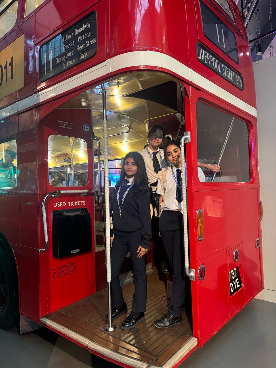 thelammasschool's tweet image. Our TFL pioneers visited the Transport Museum to learn about the history of transport in London, careers in transport, AND delivered a presentation to other schools around sustainable travel &amp;amp; making the environment better! #lammasway #proudtraditions #widehorizons