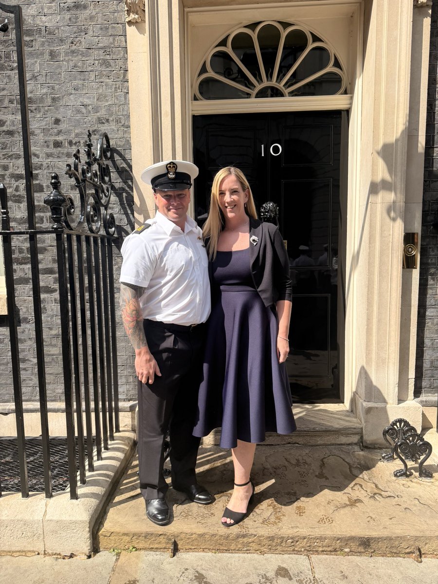 laney1975's tweet photo. The last 3 since being home after 7 months has been epic, got engaged, went to Jamaica had some amazing family time, was honoured to be invited to Downing Street, the next 3 months are just as amazing starting with seeing @oasis on the 16th in Manchester on my 50th Birthday 😃 https://t.co/RgvO2DHRxy