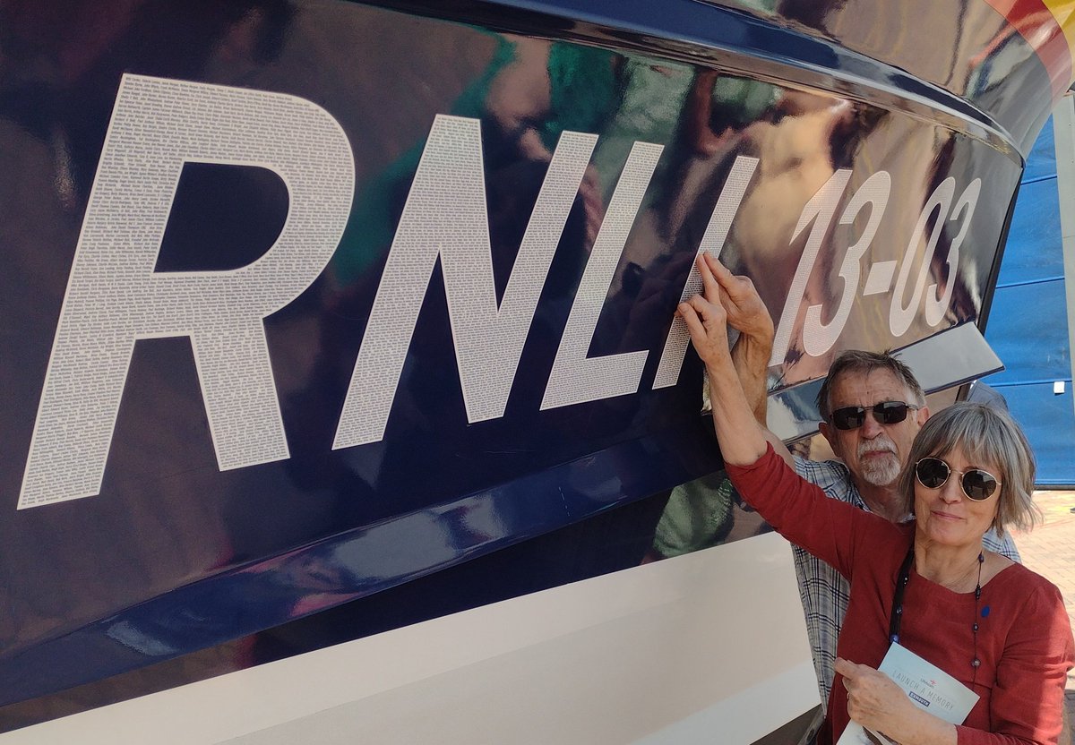 jul27600's tweet image. RNLI Launch a Memory event at Poole. Great two-day visit. #LaunchAMemory #rnlilifeboat #oldtownpoole #welshwriter