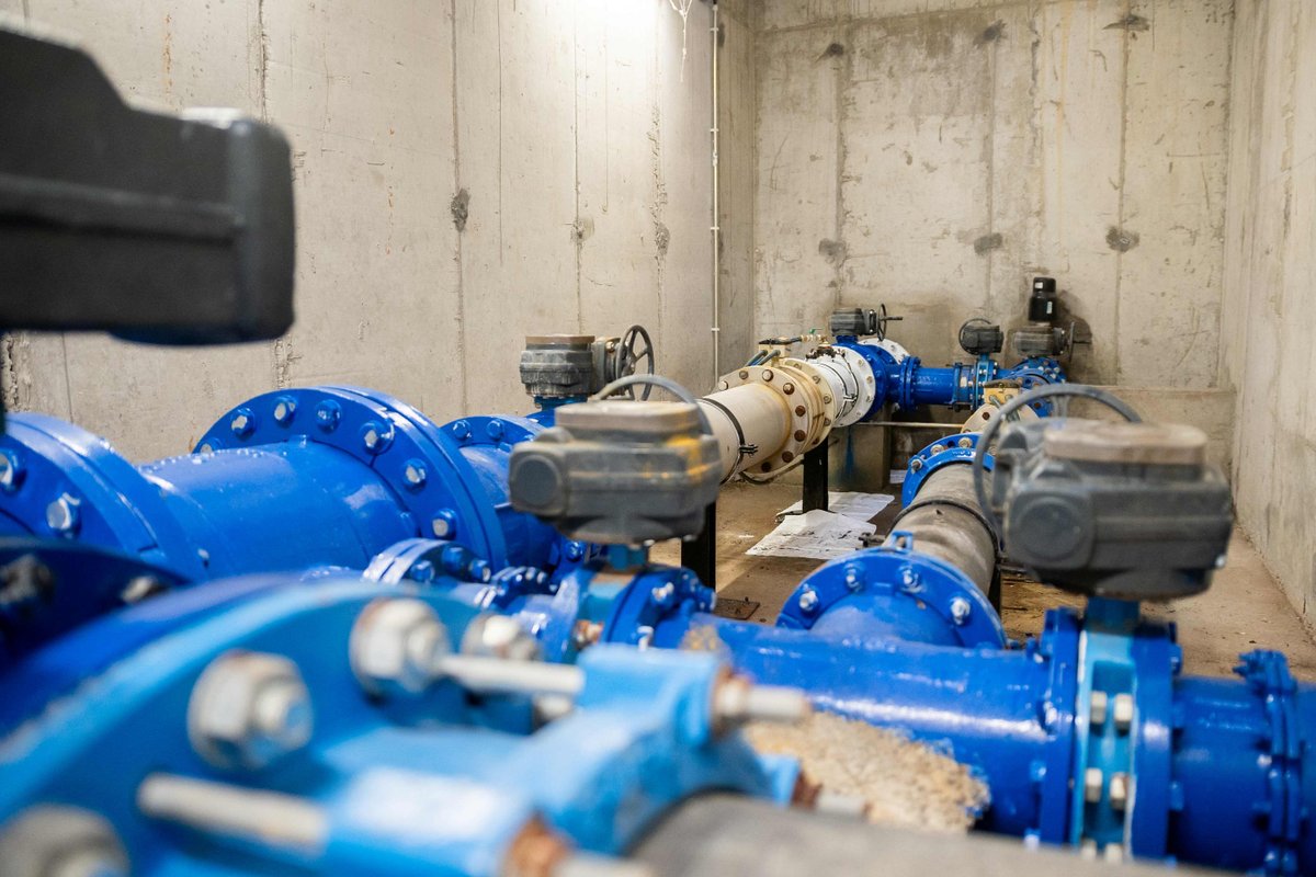 🚰 MEMÒRIA SOSTENIBILITAT|  📊 Durant el 2024 hem gestionat l'aigua per a prop de 160.000 persones:

10,1M m³ d'aigua distribuïts
565,66 km de xarxa d'aigua potable
4 municipis abastits
87,2% d'eficiència hidràulica

💧 Compromís amb la gestió sostenible de l'aigua