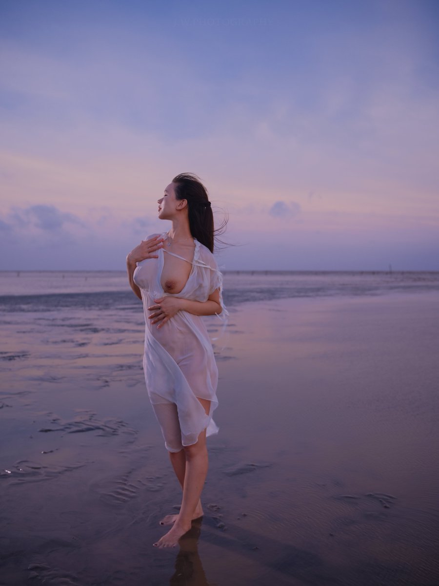 I am nobody (@all4void) on Twitter photo 