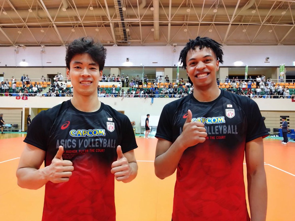 JVA_Volleyball's tweet photo. #バレーボール男子日本代表

／
7月5日（土）から沖縄合宿がスタート
＼

#石川祐希 選手 #山内晶大 選手 #山本智大 選手 #小野寺太志 選手 #髙橋藍 選手が本合宿から合流です！

本日はファンの皆様の前で公開練習🏐
お集まりいただきありがとうございます🙏

#volleyball 
 #勇往邁進LosAngeles2028 https://t.co/KiETh3DNbN