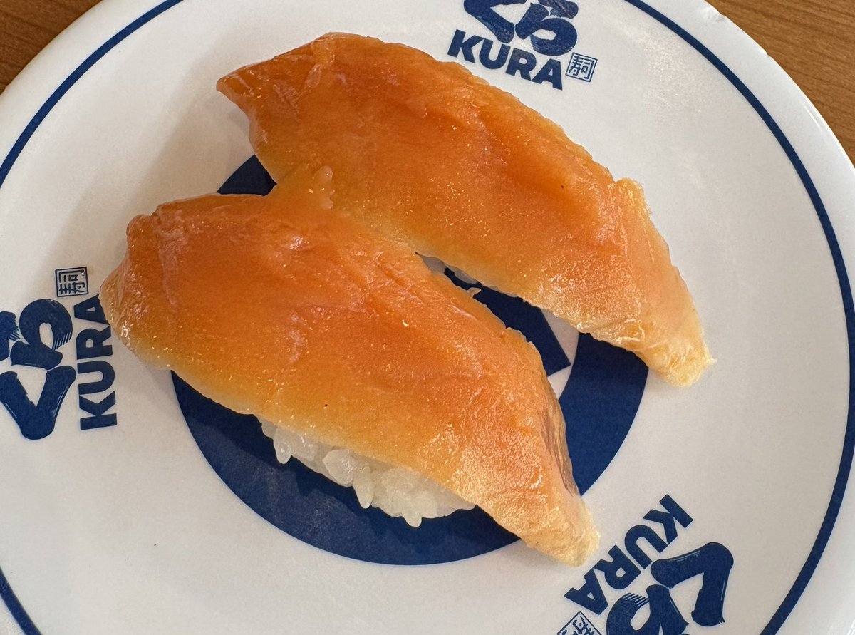 今日母親の誕生日じゃけぇ寿司食いにきた🍣