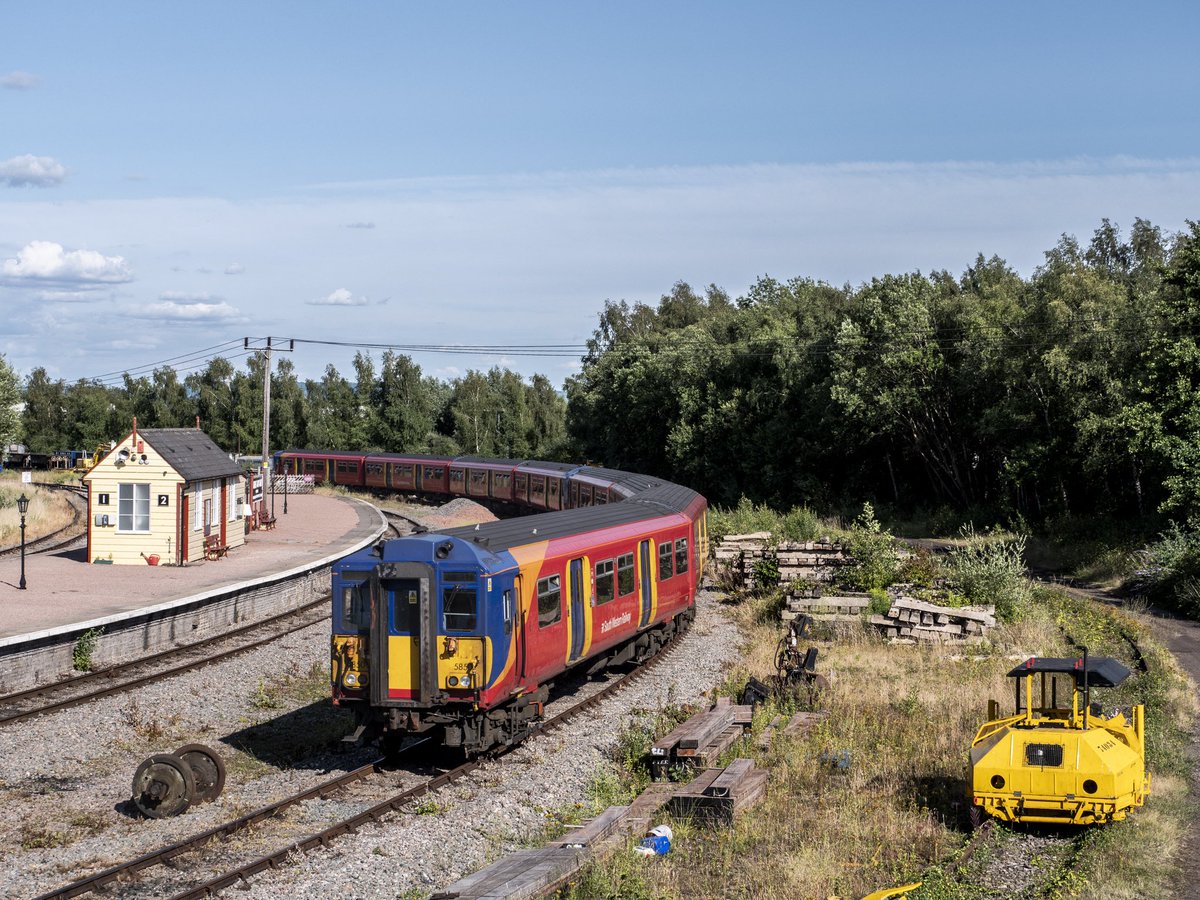 Rail_Photter's tweet image. Southwestern Railway 455850 & 455909 at Lydney Junction, Dean Forest Railway on 03/07/24. The following day they went to Sims Group at Newport for scrapping.