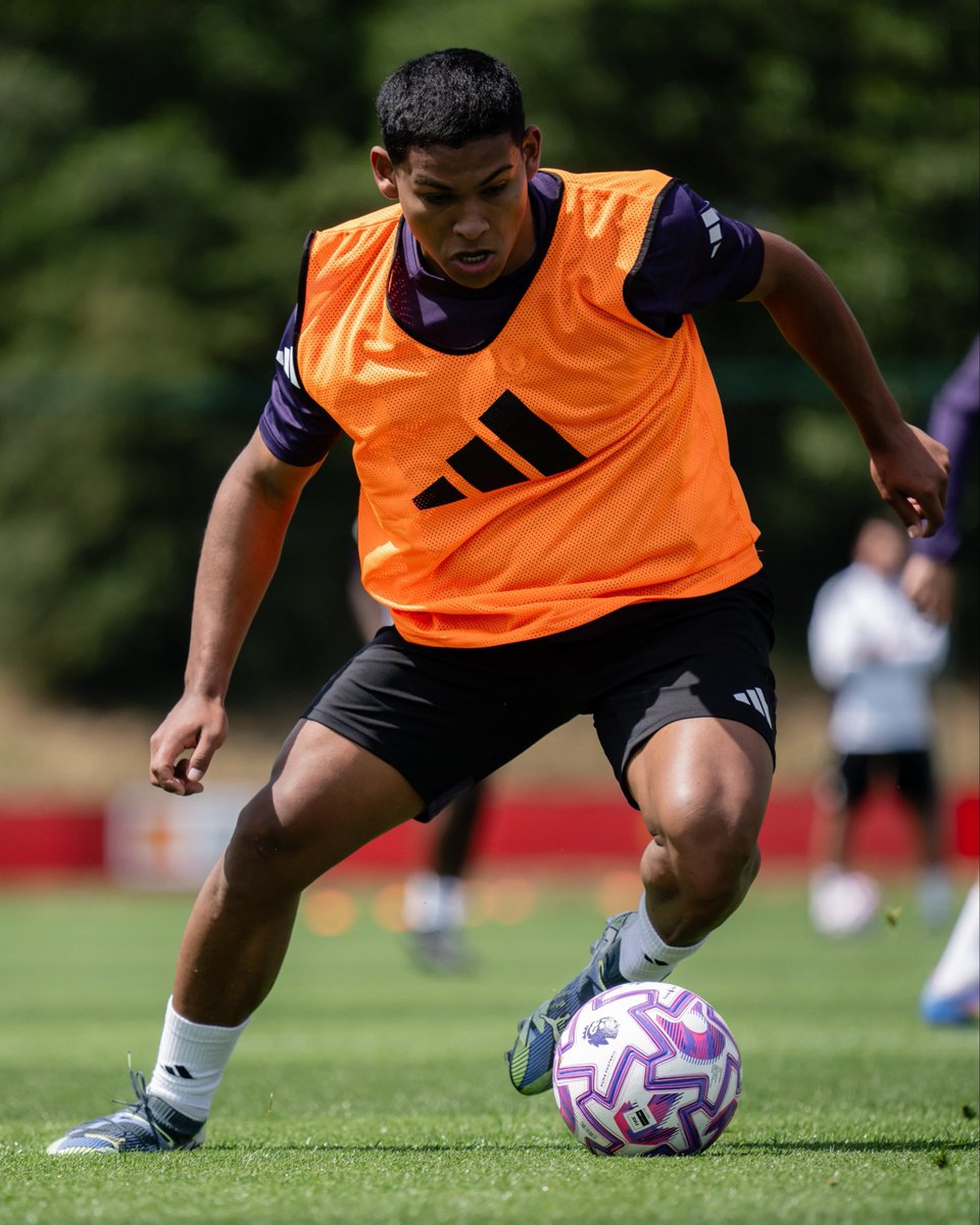 Diego León en su primer entrenamiento 🔴🇵🇾