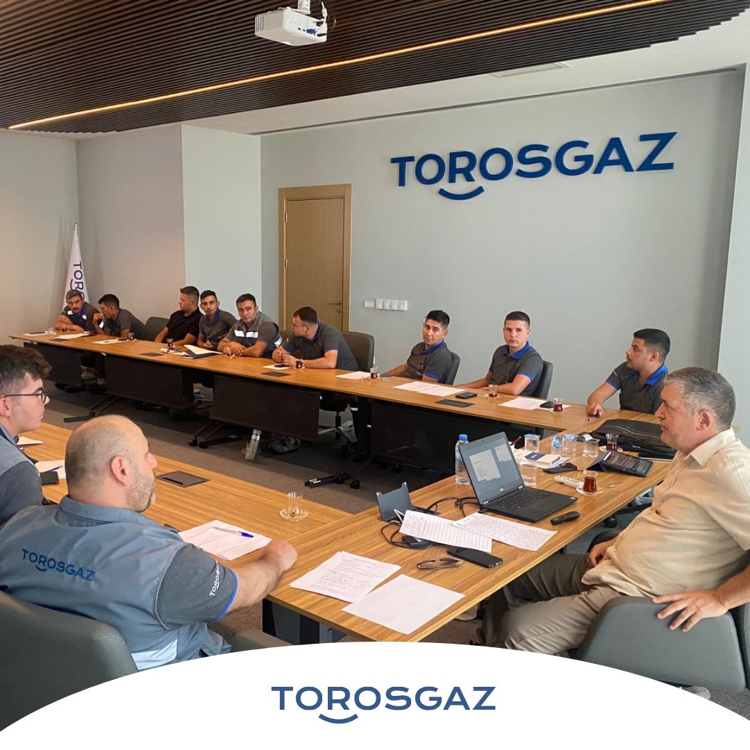 🔧 Eğitimle Güçleniyoruz!

Torosgaz olarak, hizmet kalitemizi artırmak ve sahada görevli ekiplerimizin teknik yeterliliklerini en üst seviyeye taşımak amacıyla Doğal Gaz İşletme ve Bakım Operatörü Seviye 4 eğitimimizi gerçekleştirdik.
#Torosgaz #EğitimleGüçleniyoruz #DoğalGaz