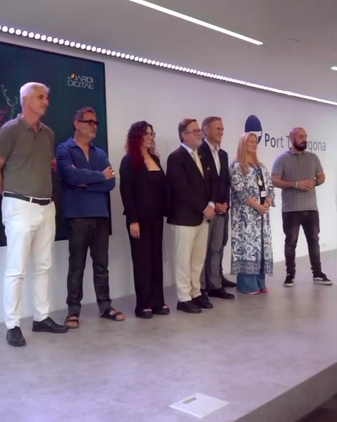 Ǥᗩᒪᗩ ᗰᎥᖇᎥᔕᔕᗩ 🅰🆁🆃 tweet media