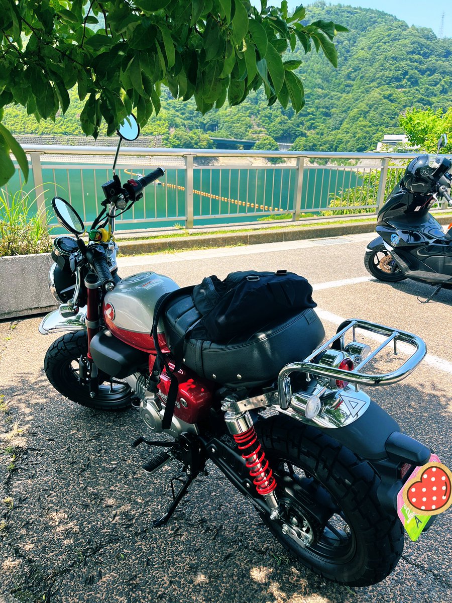 shachounosuke's tweet photo. 名物ダムカレー放流失敗微妙事件‥
#モンキー125 #宮ヶ瀬 #レイクサイドカフェ https://t.co/JdVC6Ke1Tc