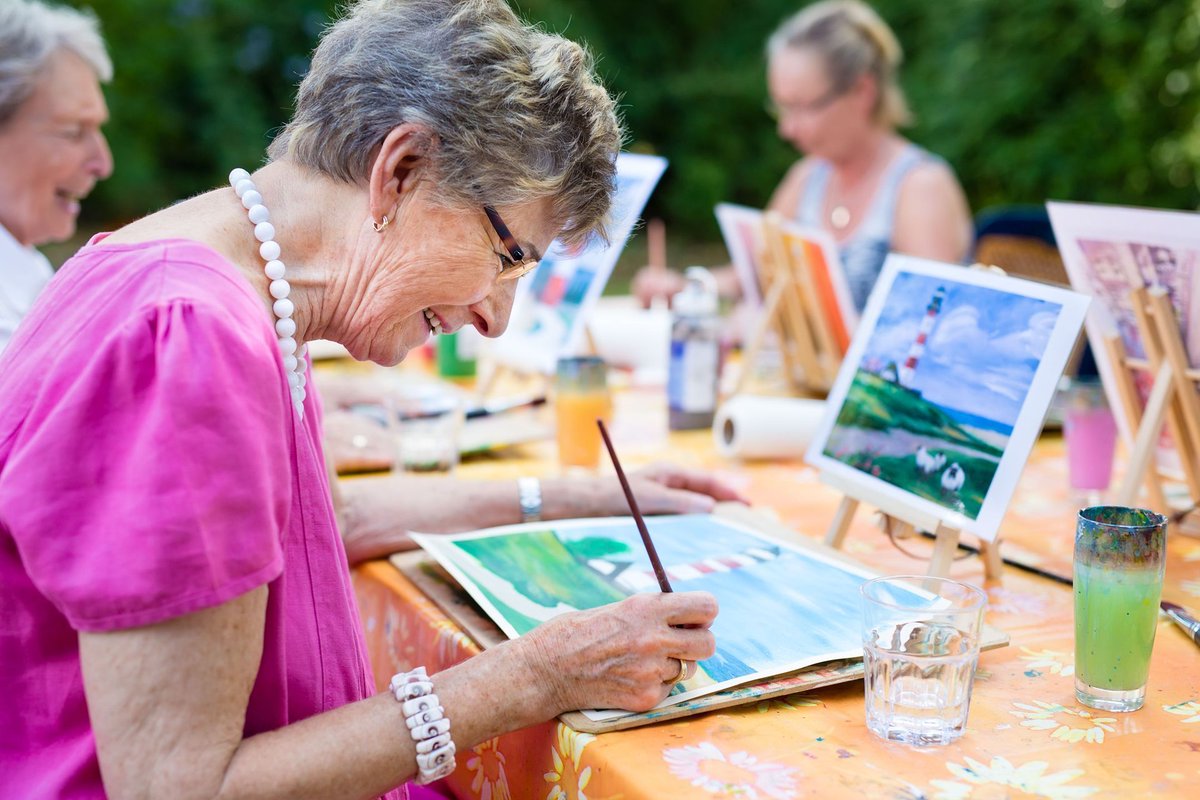 Our Recovery Colleges offer a range of free courses from stress awareness to photography and cooking. Visit their websites to enrol:
🎨 Barnsley - buff.ly/3QeEt6e 
🖍️ Wakefield - buff.ly/4gDD0B5
🍳  Calderdale &amp; Kirklees - buff.ly/3Qe1Vkb