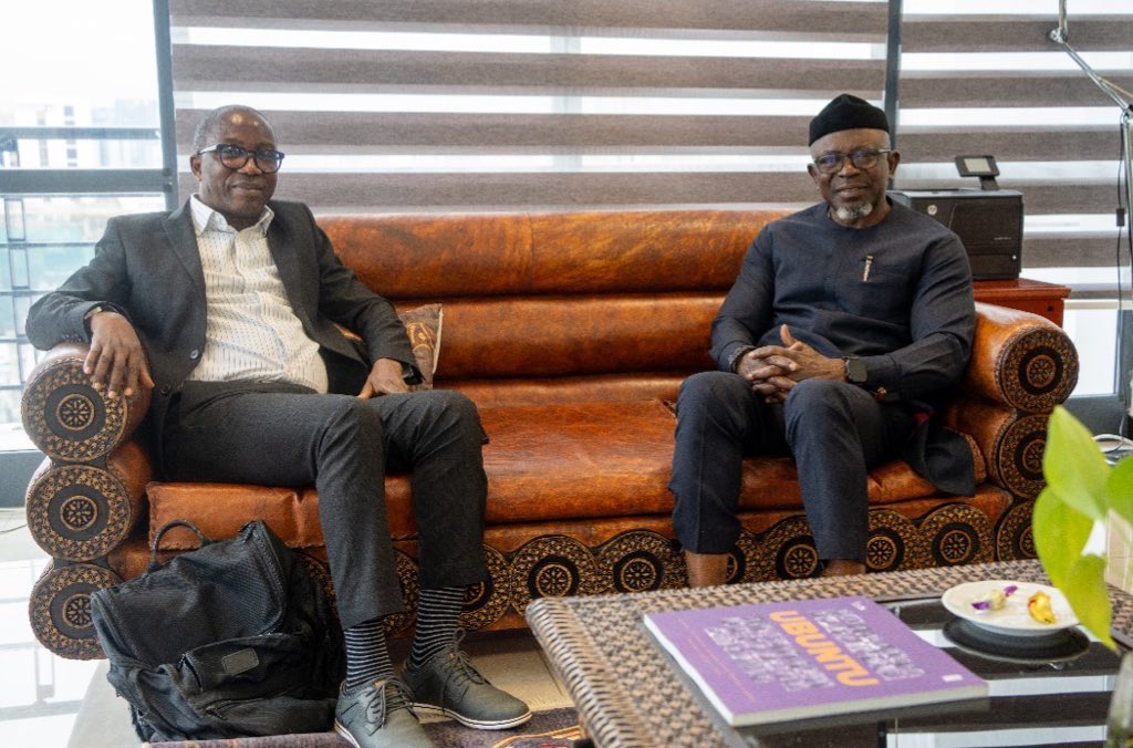 mznaab's tweet image. It was a pleasure meeting @YaoGraham of @3rdworldnetwork #Africa. We found strong common ground on advancing trade and investment strategies that promote value addition and align with regional economic priorities.
Our discussion underscored the urgency of boosting intra-African…