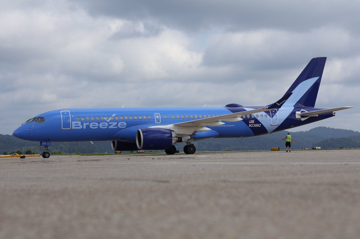 The Kanawha County Commission is proud to support an exciting announcement from Breeze Airways at <a href="/flycrw/">West Virginia International Yeager Airport</a> this morning. Breeze will be adding several new direct flights including to Las Vegas, Tampa, one to Texas (Dallas or Houston) and up to two more in the coming months. 
(1/2)