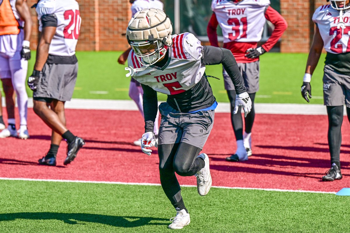Kaleno Levine’s Unshakable Climb Through Adversity

When Kaleno Levine jogs onto the field at The Vet this fall ... he'll be a living symbol of perseverance, faith, and family.

📰 - gotroy.us/1hn

#BattleReady | #OneTROY ⚔️🏈