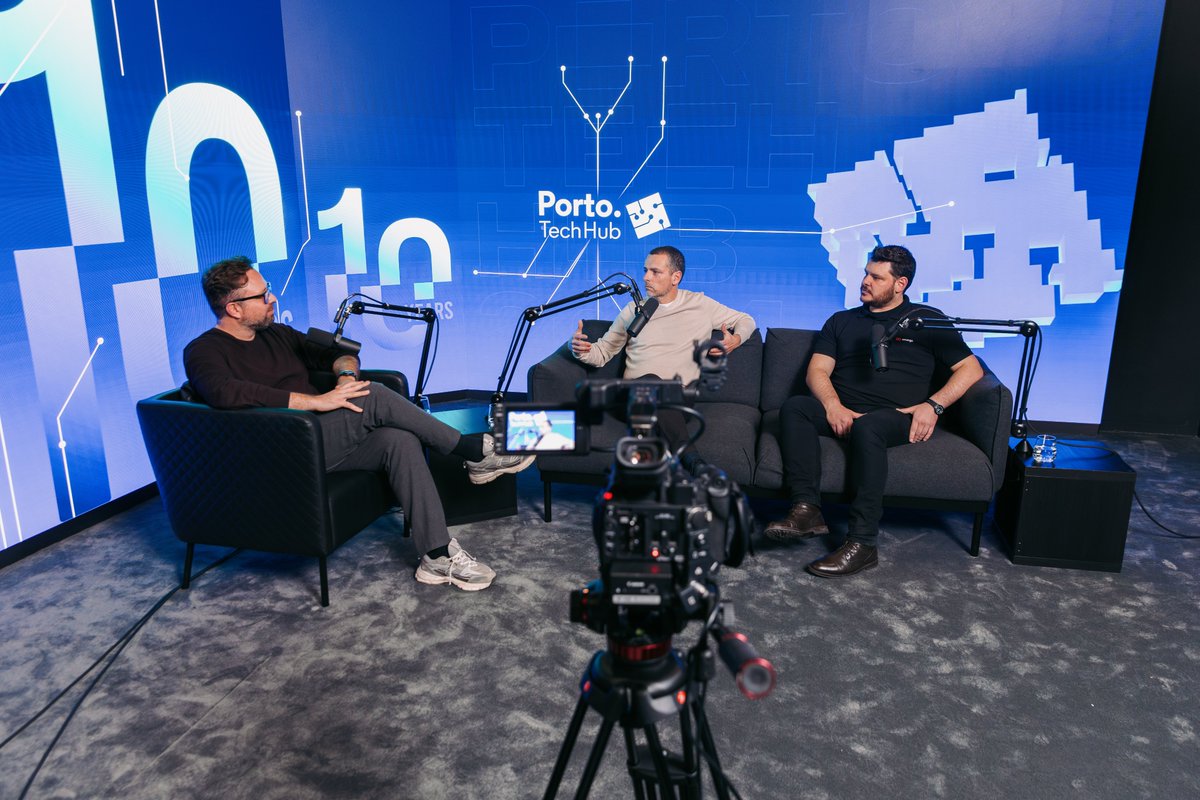 PortoTechHub's tweet image. ποΈ Haven't you heard the fifth episode of the 10 Years Podcast yet?
We had a really fun chat with JoΓ£o Ferreira, Portugal Location Lead at Emergn and Jorge Miranda, Regional Manager / Managing Director at MSG Insurance! π
Listen now π tinyurl.com/5n8r3esa