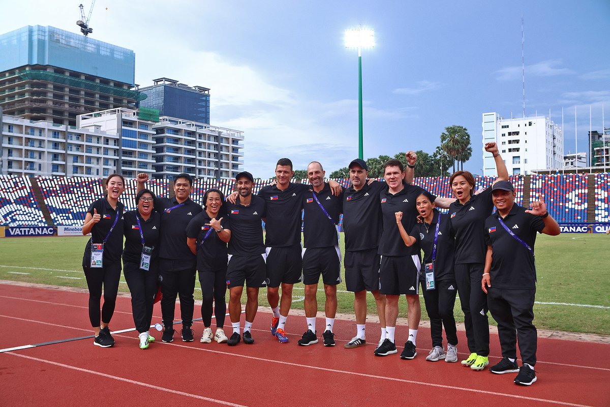 PilipinasWNFT's tweet image. Scenes after our qualification โบ๏ธ