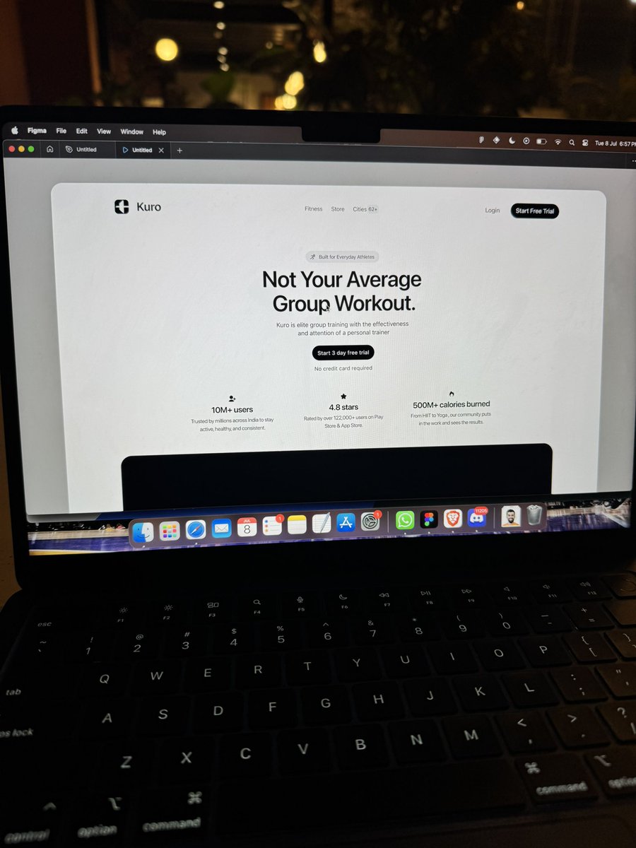 Kanishk3D's tweet image. landing page is shaping up.
