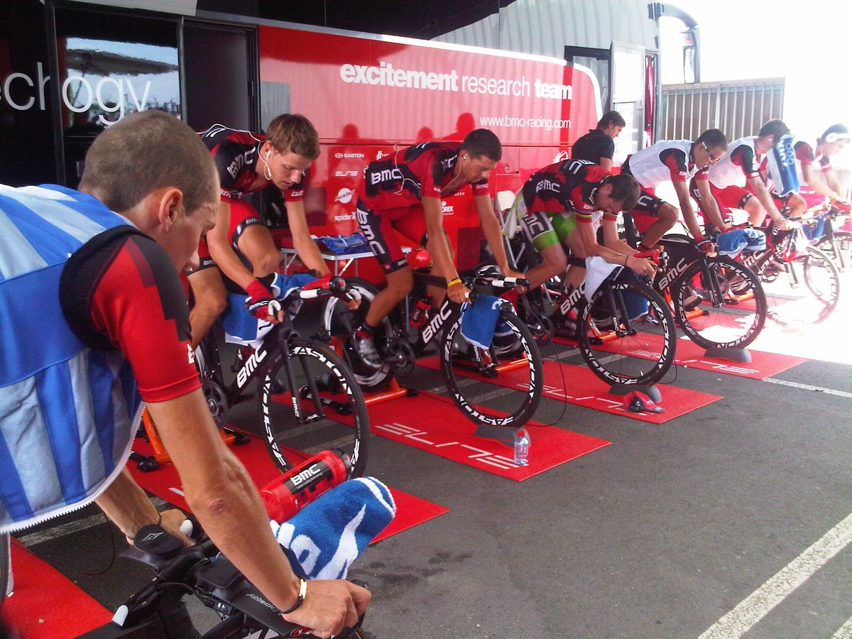COOLINGVESTS's tweet photo. Tour de France - Flashback to Team BMC staying cool with the Arctic Heat ice vest while getting ready for the Time trial stage. #icevests #coolingvests #letourdefrance #arcticheatusa https://t.co/J3KmBefAaf https://t.co/iutTxR0WmA