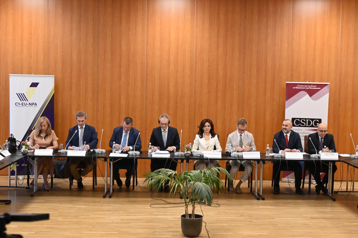 AlbaniaCluster's tweet image. @CSDG_Albania held a roundtable on @SPAK_Albania  performance &amp;amp; integrity exploring how institutional independence &amp;amp; accountability shape the effectiveness of justice in 🇦🇱
 #Independence #Accountability #justice
@EUinAlbania @elisaspiropali @DrejtesiaGovAL  @KLP_al @ILD_Albania