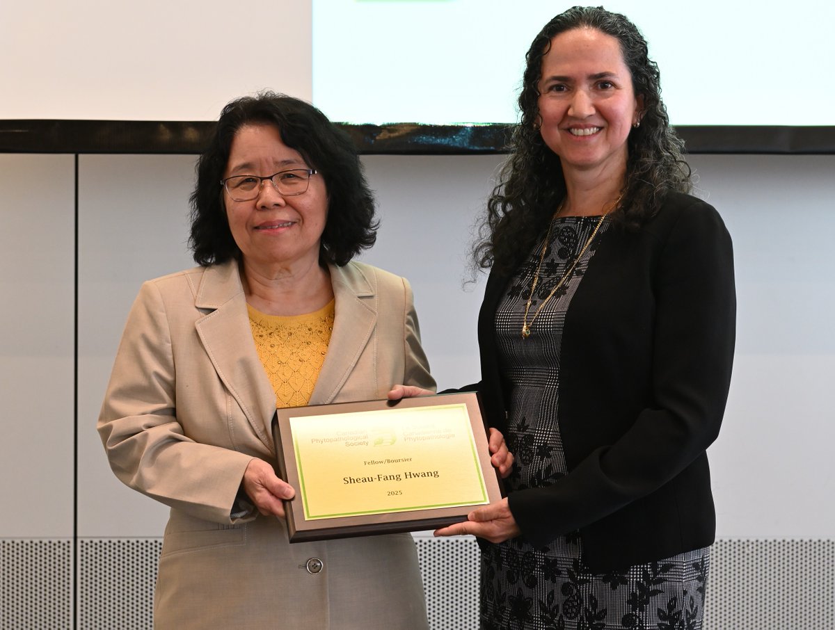 CPS (@phytopathca) on Twitter photo Dr. Sheau-Fang Hwang accepting the Fellow Award from CPS President Dr. Maria Antonia Henriquez.
Photo credit: Dmytro Yevtushenko
#CPS2025 #Phytopathology <a href="/UAlberta/">University of Alberta</a> Dr. Sheau-Fang Hwang accepting the Fellow Award from CPS President Dr. Maria Antonia Henriquez.
Photo credit: Dmytro Yevtushenko
#CPS2025 #Phytopathology <a href="/UAlberta/">University of Alberta</a>
