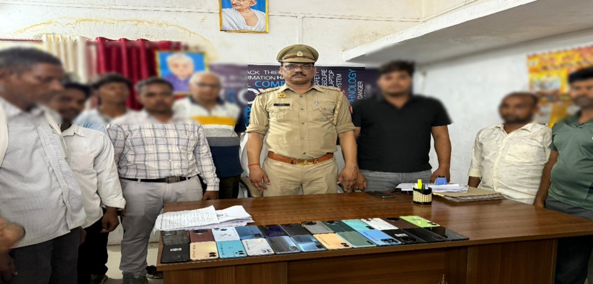 SULTANPUR POLICE (@sultanpurpolice) on Twitter photo рдкреБрд▓рд┐рд╕ рдЕрдзреАрдХреНрд╖рдХ рд╕реБрд▓рддрд╛рдирдкреБрд░ <a href="/ipskunwaranupam/">Kunwar Anupam Singh IPS</a> рдХреЗ рдирд┐рд░реНрджреЗрд╢рди рдореЗрдВ #рд╕рд╛рдЗрдмрд░_рдерд╛рдирд╛ рдЯреАрдо рджреНрд╡рд╛рд░рд╛ рд▓рдЧрд╛рддрд╛рд░ рдкреНрд░рдпрд╛рд╕ рдХрд░рддреЗ рд╣реБрдП 30 рдЧреБрдорд╢реБрджрд╛/рдЦреЛрдП рд╣реБрдП рдореЛрдмрд╛рдЗрд▓реЛрдВ рдХреА рдмрд░рд╛рдорджрдЧреА рдХрд░ рдореЛрдмрд╛рдЗрд▓ рдзрд╛рд░рдХреЛрдВ рдХреЛ рд╕реБрдкреБрд░реНрдж рдХрд┐рдпрд╛ рдЧрдпрд╛ ред рдкреБрд▓рд┐рд╕ рдЕрдзреАрдХреНрд╖рдХ рд╕реБрд▓рддрд╛рдирдкреБрд░ <a href="/ipskunwaranupam/">Kunwar Anupam Singh IPS</a> рдХреЗ рдирд┐рд░реНрджреЗрд╢рди рдореЗрдВ #рд╕рд╛рдЗрдмрд░_рдерд╛рдирд╛ рдЯреАрдо рджреНрд╡рд╛рд░рд╛ рд▓рдЧрд╛рддрд╛рд░ рдкреНрд░рдпрд╛рд╕ рдХрд░рддреЗ рд╣реБрдП 30 рдЧреБрдорд╢реБрджрд╛/рдЦреЛрдП рд╣реБрдП рдореЛрдмрд╛рдЗрд▓реЛрдВ рдХреА рдмрд░рд╛рдорджрдЧреА рдХрд░ рдореЛрдмрд╛рдЗрд▓ рдзрд╛рд░рдХреЛрдВ рдХреЛ рд╕реБрдкреБрд░реНрдж рдХрд┐рдпрд╛ рдЧрдпрд╛ ред