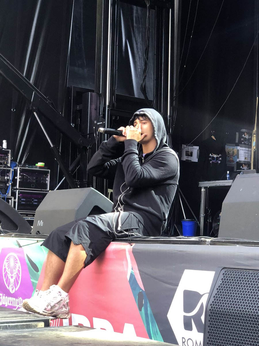 aldaoooo's tweet image. eres el mejor cada vez que empezabas una cancion en el concierto me ponía a llorar no sabes lo mucho q significa tu música para mí 🤞🏼❤️❤️❤️❤️❤️❤️ @luvtarchi