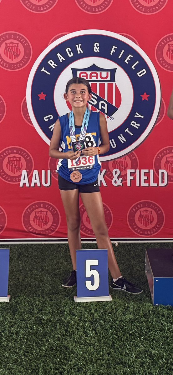 3000m Missed the break, shuffled back, rallied full of run 86++ #aauallamerican