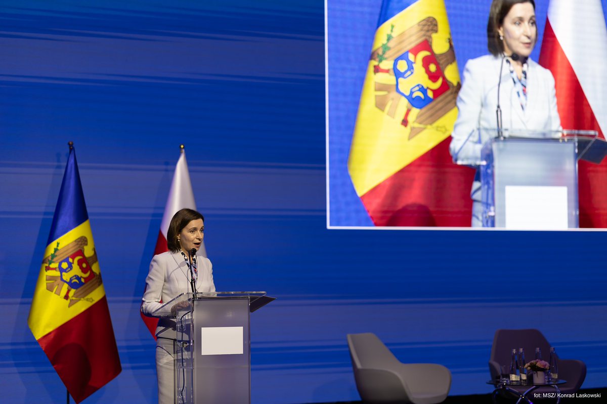 Ministry of Foreign Affairs 🇵🇱 (@polandmfa) on Twitter photo 💬 Poland is recognised as a regional leader and a symbol of success.
Poland is a symbol of solidarity. Life in Poland has never been better.
| President of Moldova 🇲🇩 <a href="/sandumaiamd/">Maia Sandu</a> during the Heads of Missions Conference in Warsaw 🇵🇱 💬 Poland is recognised as a regional leader and a symbol of success.
Poland is a symbol of solidarity. Life in Poland has never been better.
| President of Moldova 🇲🇩 <a href="/sandumaiamd/">Maia Sandu</a> during the Heads of Missions Conference in Warsaw 🇵🇱