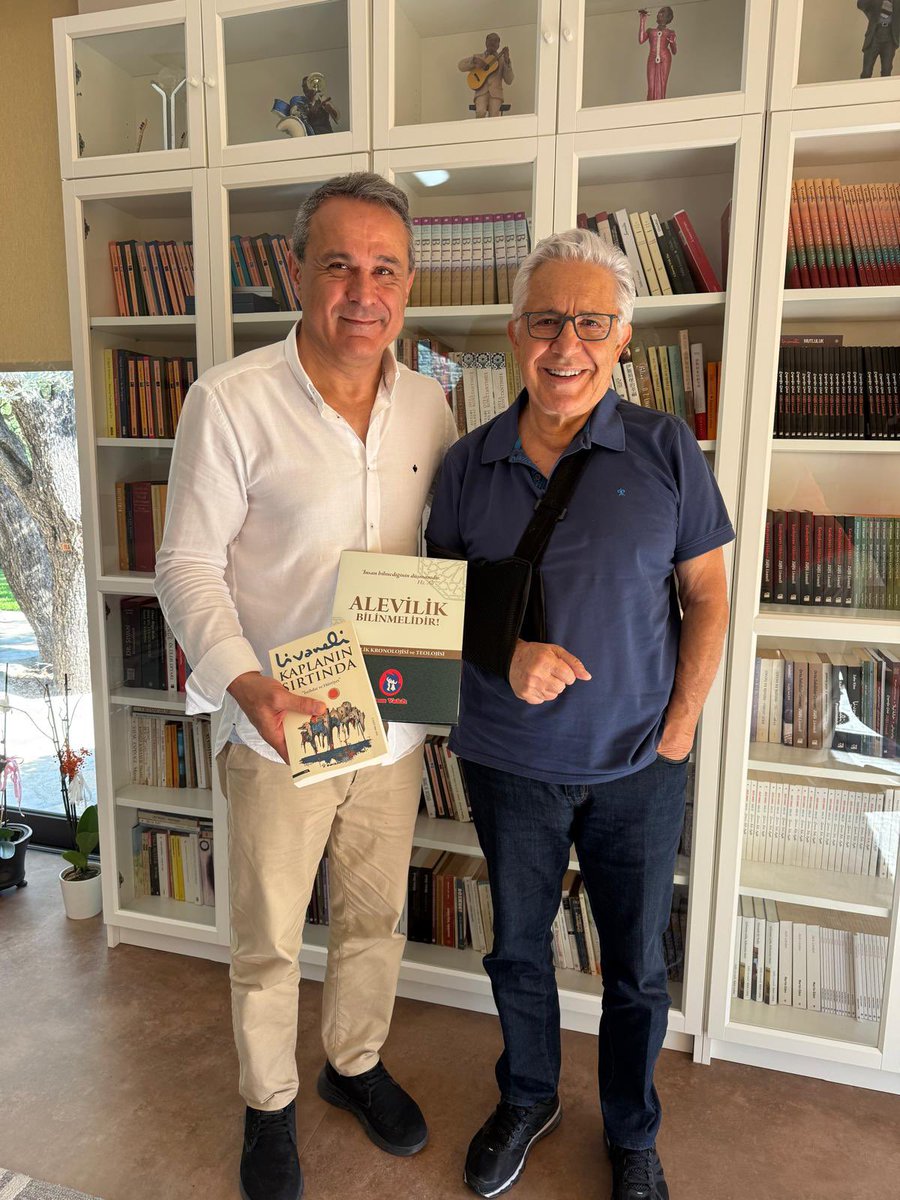 Türk sanat dünyasının yaşayan efsanesi Zülfü Livaneli ile Bodrum’daki evinde AVF olarak yapacağımız Sinema projesi hakkında çok verimli bir sohbet ettik. Misafirperverliği ve destekleri için şimdiden çok teşekkür ediyorum.