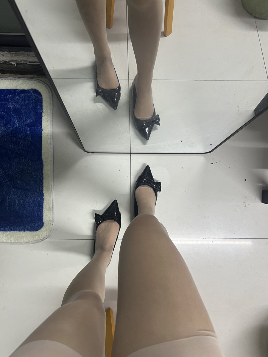 有空给你在线闻鞋子😃