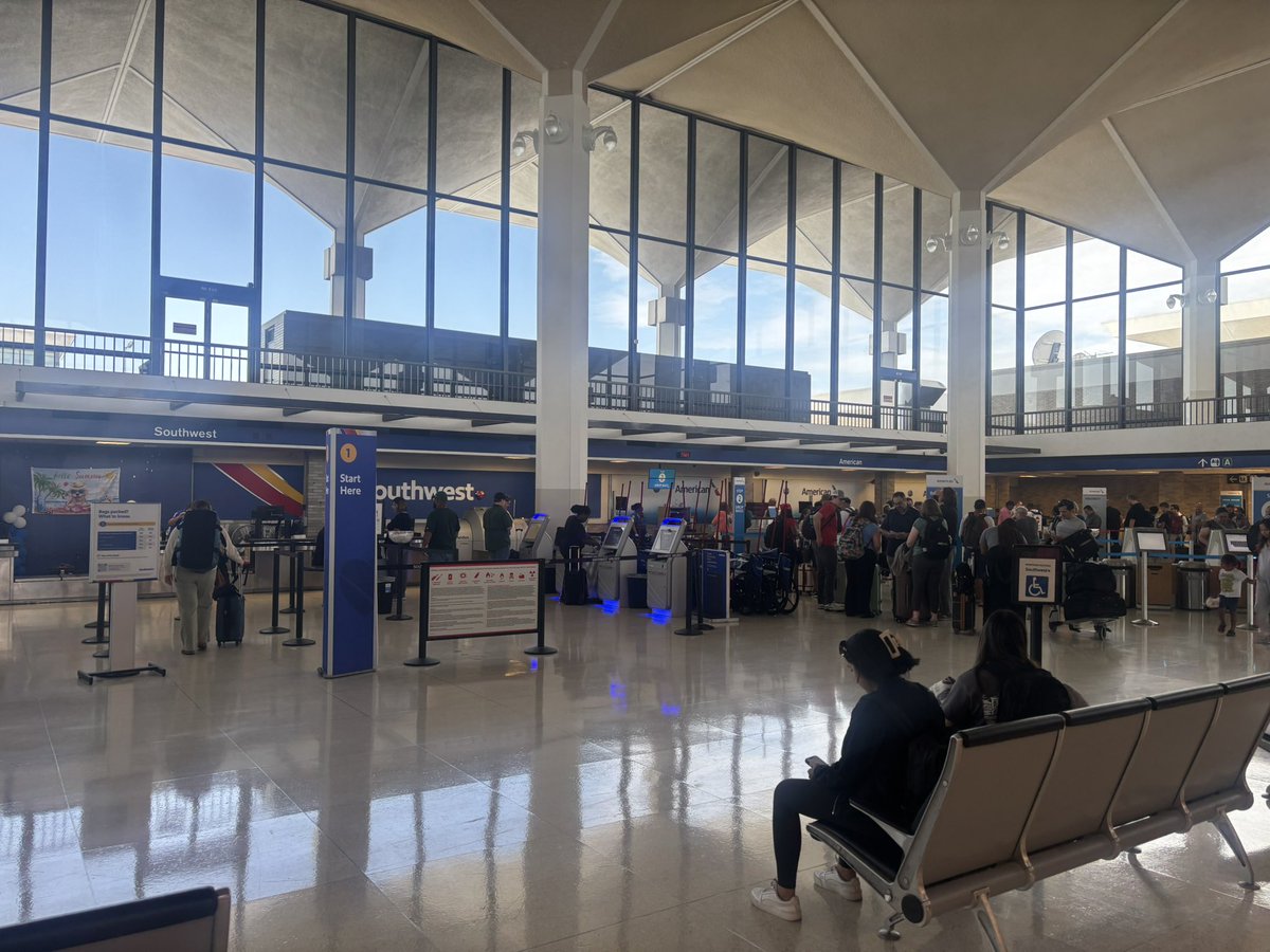 Stopper flying American whenever possible and moved to southwest 

Staff is night and day different 

This line would have taken at least an hour