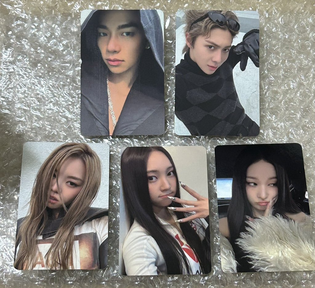 Armyshop_v95's tweet photo. 【ดีลเกา-ไม่​พร้อ​มส่ง​】​

แถว 1 : 590฿ / 590฿
แถว 2 : 420฿ / 750฿ / 520฿

🏠 รวมส่งในเกาแล้ว
🛩️ ส่งกลับแอร์ (Air)
📦 ส่งในไทย​ 40฿
📱 สนใจสอบถาม​ DM​ ได้เลยค่ะ

#ตลาดนัดALLDAYPROJECT
#ตลาดนัดALLDAY #ตลาดนัดADP https://t.co/0nX2O5ZcNl