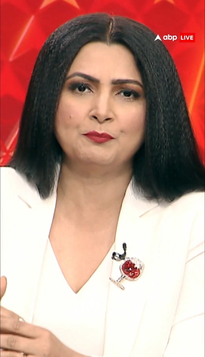 इसका जब से तलाक हुआ है ।तब से पागल हुई घूम रही है।आज  <a href="/Aloksharmaaicc/">Alok Sharma</a>  ji se bhid gyi hai