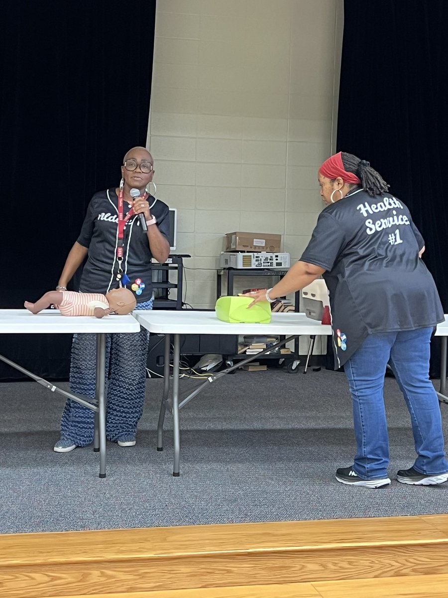 KEC_AISD's tweet image. Grateful to be hosting Health Services in conducting CPR training. Thank you for considering KEC for the sessions!