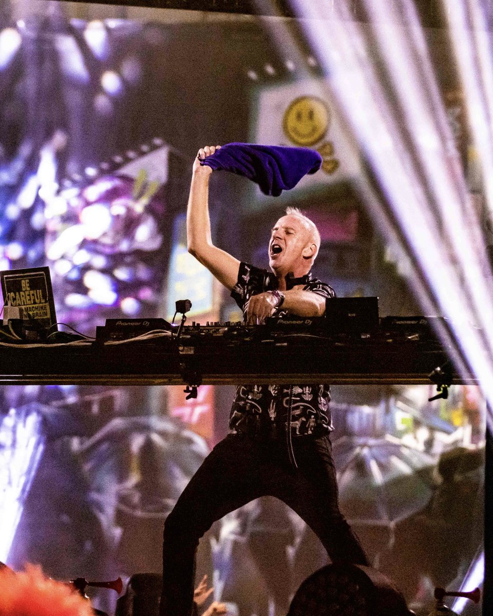 AllBackToMineH's tweet image. We return to @AllBackToMineH this November for round 4 of our weekend of joy and dancing.
Here’s some of the main room action so far…
1: 2022
2: 2023
3: 2024
